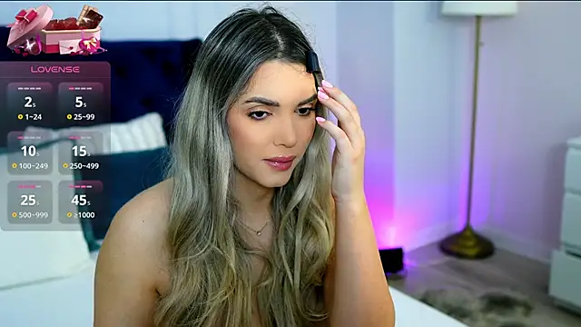 Snapshot of SophieAnn chatting on March 3, 2026, 4:41 am SophieAnn online show from March 3, 2026, 4:41 am