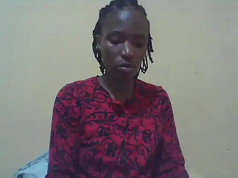 Smillie prety online show from November 3, 2025, 4:32 pm