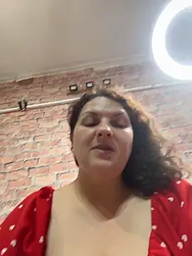 Taisia W online show from June 8, 2026, 1:28 am