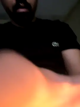 KingZilla2023 online show from November 15, 2025, 6:17 am