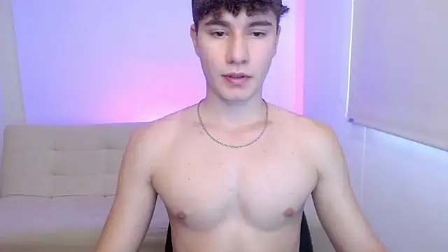 Snapshot of adrian_morelly chatting on May 30, 2026, 7:19 pm adrian morelly online show from May 30, 2026, 7:19 pm