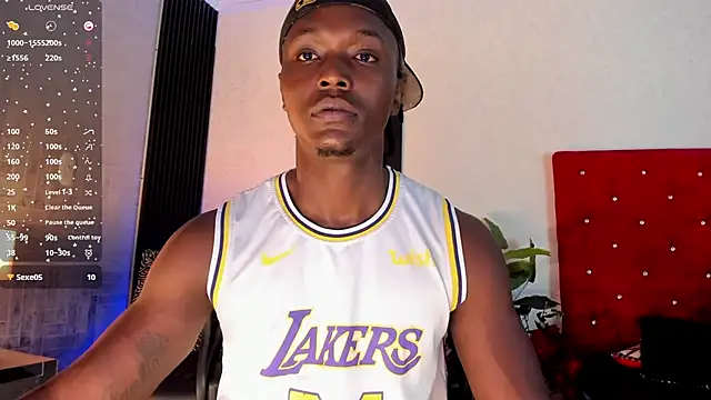 DannSmmith online show from October 26, 2025, 5:08 am