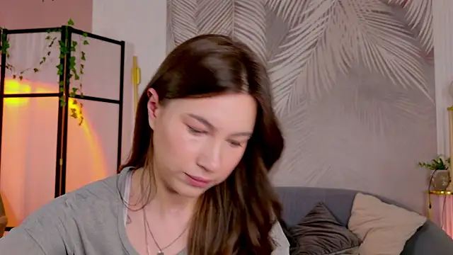 Marie Diaze online show from July 22, 2026, 5:09 am