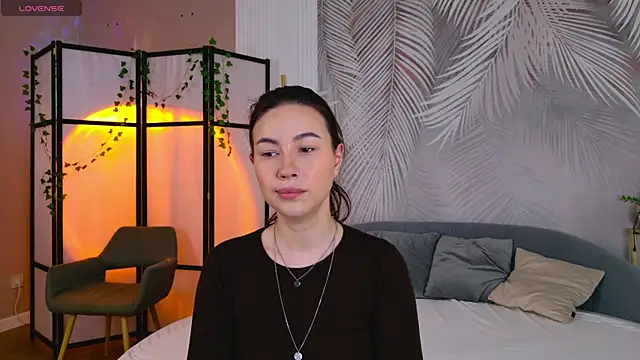 Marie Diaze online show from July 24, 2026, 5:03 am