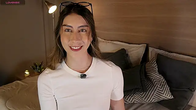 Snapshot of lua_ferch__ chatting on February 13, 2026, 1:00 pm lua ferch online show from February 13, 2026, 1:00 pm