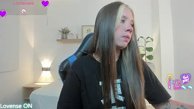 nataly rodri online show from April 21, 2026, 2:03 am