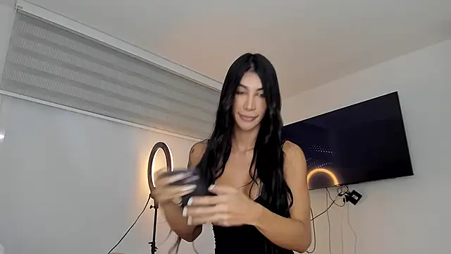 GarciaMilu online show from February 5, 2025, 1:37 am