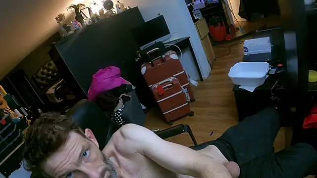 leanjamesdean online show from November 4, 2025, 2:37 am