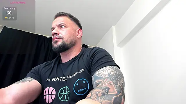 musclemonster31 online show from June 2, 2026, 7:36 pm