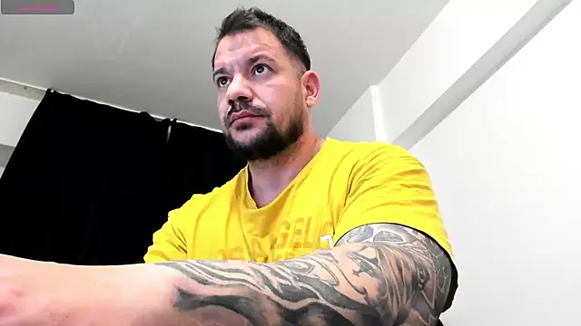 musclemonster31 online show from December 15, 2025, 11:27 am