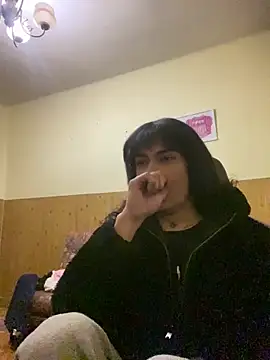 Snapshot of calliemaggotbone chatting on March 29, 2026, 4:14 am calliemaggotbone online show from March 29, 2026, 4:14 am