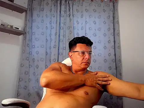 pedropicapi online show from November 16, 2025, 8:46 pm