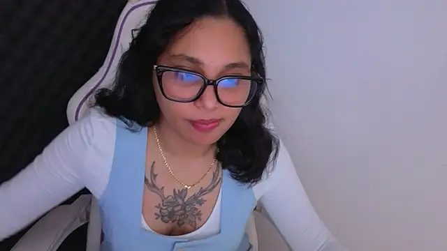 Snapshot of Cuteprincess21 chatting on February 8, 2026, 1:36 am Cuteprincess21 online show from February 8, 2026, 1:36 am