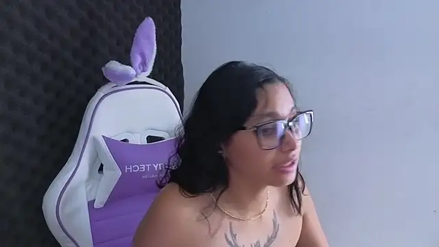 Snapshot of Cuteprincess21 chatting on February 5, 2026, 1:45 am Cuteprincess21 online show from February 5, 2026, 1:45 am