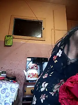 Lovely Lori online show from April 1, 2026, 3:30 am