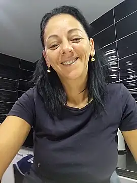 Snapshot of bruneta_sexy23 chatting on September 27, 2025, 3:45 am bruneta sexy23 online show from September 27, 2025, 3:45 am