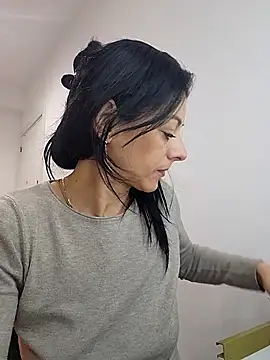 Snapshot of bruneta_sexy23 chatting on January 18, 2026, 5:22 am bruneta sexy23 online show from January 18, 2026, 5:22 am