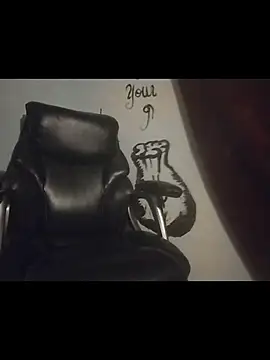 Snapshot of Cushington chatting on March 9, 2026, 12:36 am Cushington online show from March 9, 2026, 12:36 am