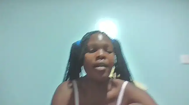 cute roxie online show from February 16, 2025, 7:26 am