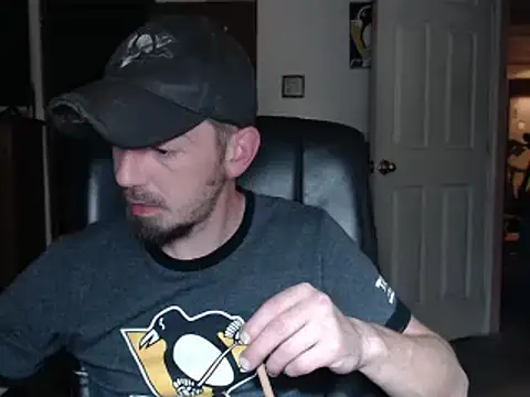 Snapshot of pensguy30 chatting on December 10, 2024, 11:40 pm pensguy30 online show from December 10, 2024, 11:40 pm