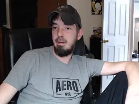 Snapshot of pensguy30 chatting on January 19, 2025, 8:19 pm pensguy30 online show from January 19, 2025, 8:19 pm