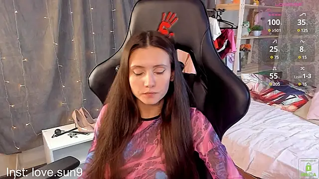 Michel Momsen online show from February 5, 2025, 5:09 pm