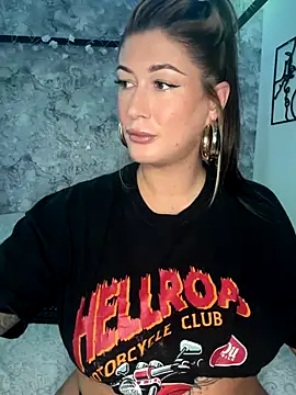Snapshot of MissyLeeX chatting on October 4, 2025, 11:01 am MissyLeeX online show from October 4, 2025, 11:01 am