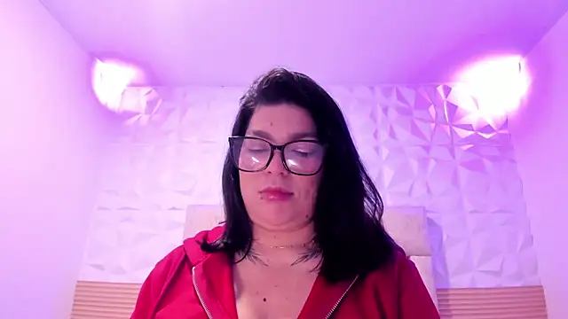 Snapshot of PauletteJ chatting on April 30, 2026, 11:50 am PauletteJ online show from April 30, 2026, 11:50 am