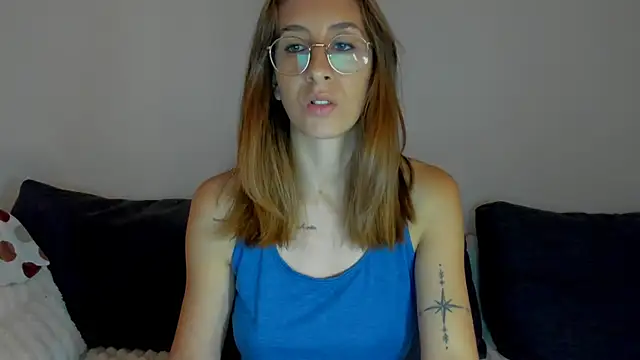 DesireMore90 online show from July 9, 2026, 6:51 pm
