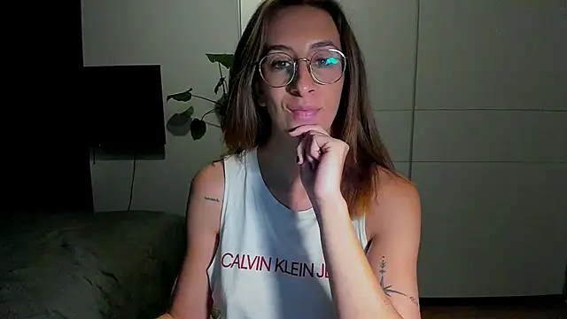 DesireMore90 online show from November 23, 2025, 3:44 pm