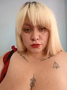 Snapshot of miley_jensen chatting on November 14, 2025, 2:54 pm miley jensen online show from November 14, 2025, 2:54 pm