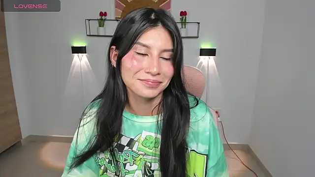 emily villamil online show from February 5, 2026, 9:32 pm