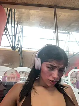 AgathaGeorgiou online show from May 18, 2026, 8:02 pm