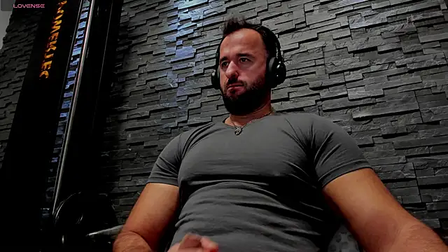 Snapshot of David_Big_Daddy chatting on October 12, 2025, 6:53 pm David Big Daddy online show from October 12, 2025, 6:53 pm