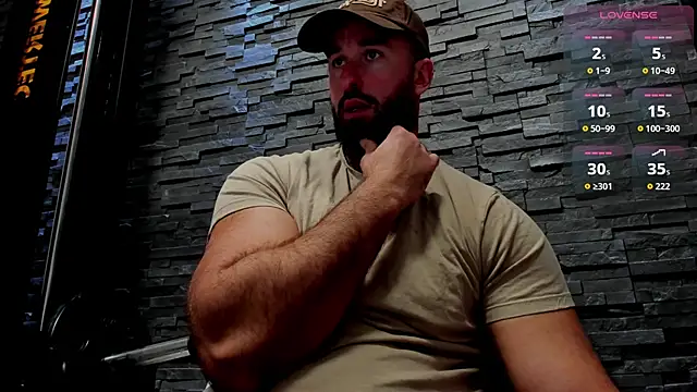 Snapshot of David_Big_Daddy chatting on October 17, 2025, 7:37 pm David Big Daddy online show from October 17, 2025, 7:37 pm