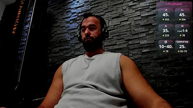 Snapshot of David_Big_Daddy chatting on October 16, 2025, 10:51 pm David Big Daddy online show from October 16, 2025, 10:51 pm