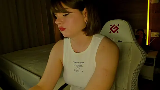 Elizabeth Hottie  online show from June 6, 2026, 11:21 pm