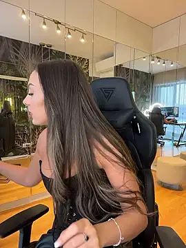 Snapshot of MileySin1111 chatting on January 13, 2026, 1:37 pm MileySin1111 online show from January 13, 2026, 1:37 pm