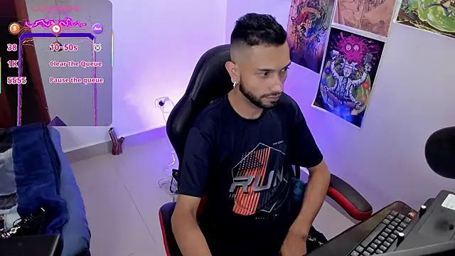 Aron Baylor online show from April 26, 2026, 5:49 am