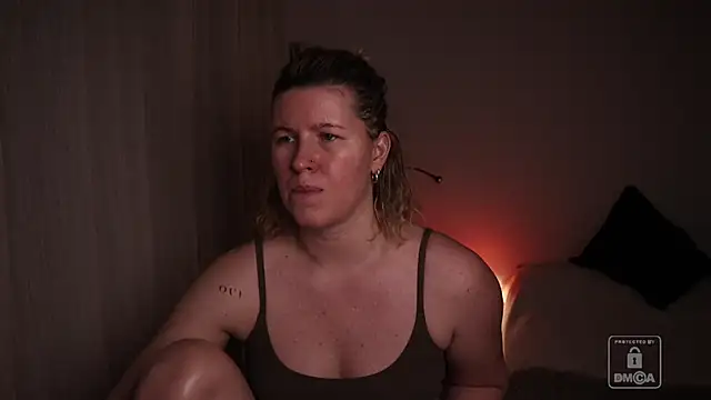 Snapshot of moonamii chatting on February 11, 2026, 7:03 pm moonamii online show from February 11, 2026, 7:03 pm