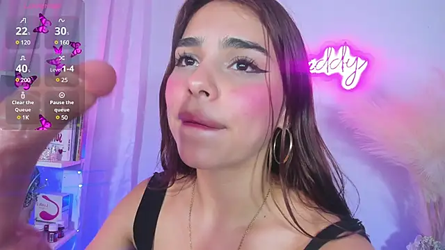 Snapshot of crisbell_lopez chatting on February 22, 2025, 1:22 am crisbell lopez online show from February 22, 2025, 1:22 am