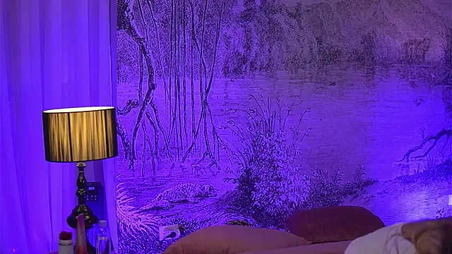 YamiraKim online show from April 8, 2026, 6:09 pm