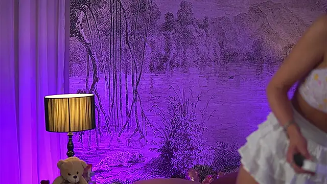 YamiraKim online show from February 2, 2026, 7:24 pm