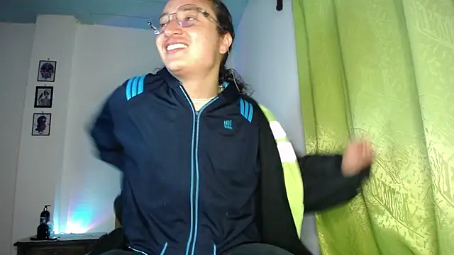 Snapshot of monkeywillwhite chatting on November 26, 2025, 1:38 am monkeywillwhite online show from November 26, 2025, 1:38 am