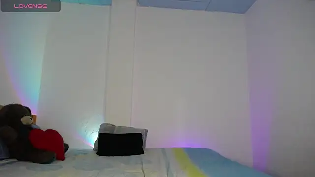 Snapshot of monkeywillwhite chatting on December 5, 2024, 1:20 am monkeywillwhite online show from December 5, 2024, 1:20 am