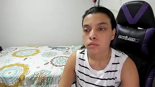 LuisaReyes 2911 online show from May 10, 2026, 1:53 am