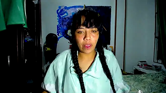 AmaraRoberts420 online show from May 14, 2026, 1:57 am