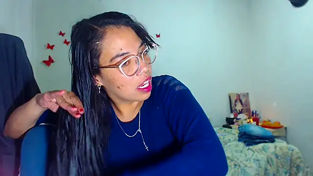 AmaraRoberts420 online show from November 12, 2025, 3:10 am