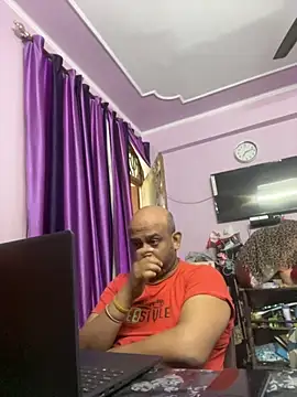 Dick 6inches online show from October 8, 2025, 1:40 am