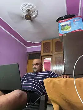Dick 6inches online show from May 9, 2026, 6:50 am